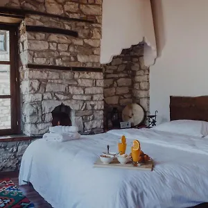 https://tradita-e-beratit.albaniahotels.org